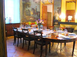 Chateau dining room.JPG